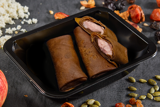 Блинчики шоколадные с крем-чизом и клубникой, 225г
